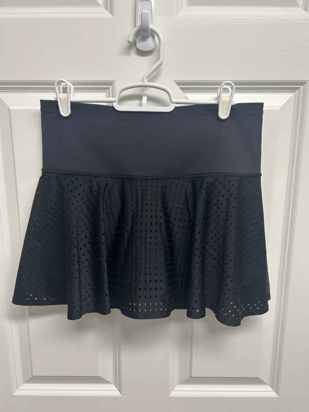 Athleta Women's Black Perforated Tennis Skirt
Size S